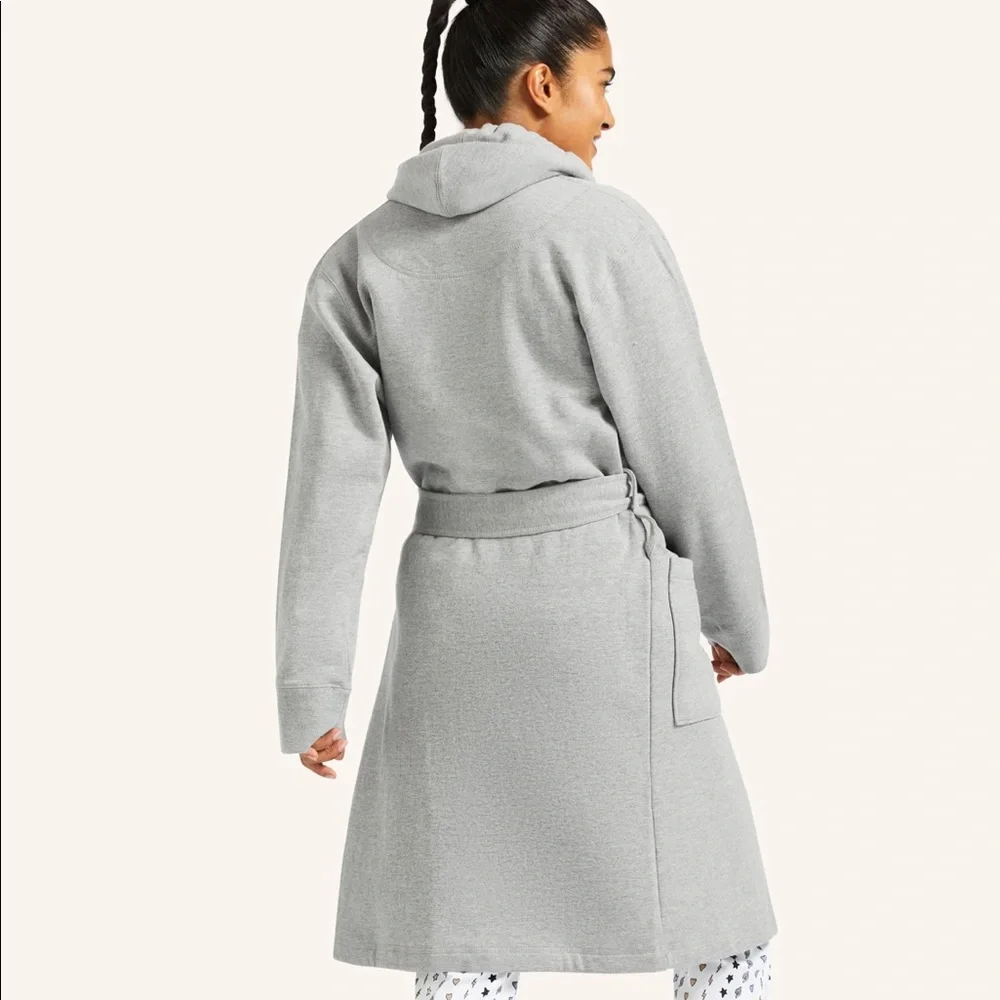 Peloton Robe - Picture 3 of 3